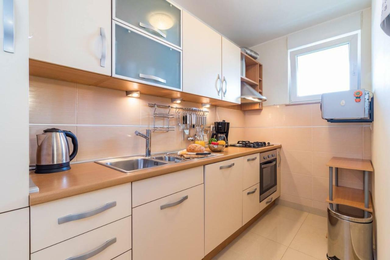 Apartment Klara Pula Exteriör bild